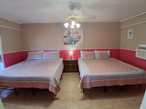 1 bedroom, free WiFi, bed sheets - PINKIE PIE SUITE AT THE HCL
WELCOMES ALL (Buchanan Dam)