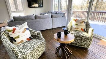 TV connectée, cheminée