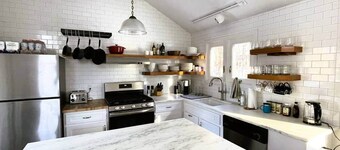 Cozy Lake House - Salisbury/Lakeville