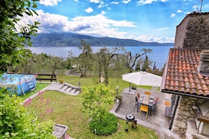 Terrace/patio - L'Antica Limonaia by Theater Home - with marvellous lake view and private pool (Gargnano)