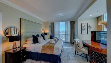 Luxury Suite, 1 Bedroom, Balcony, City View