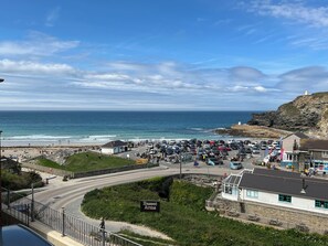Vista para praia/oceano