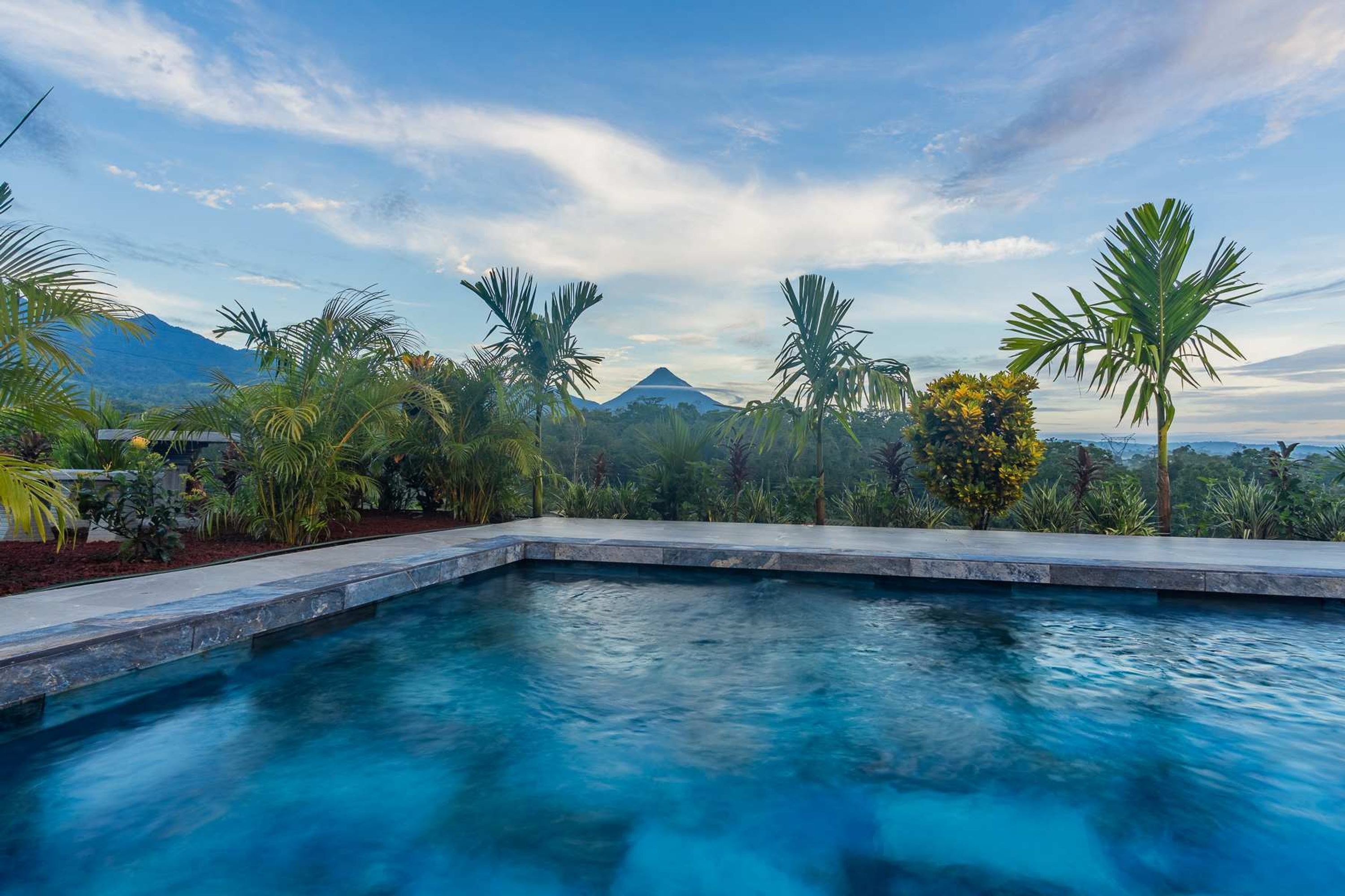 Villa | 2 bedrooms, desk