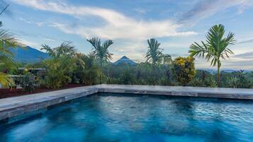 Villa | 2 bedrooms, desk