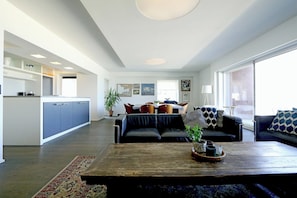 Apartment | Living room - Apartment in Het Zoute With Sea Views (Knokke-Heist)