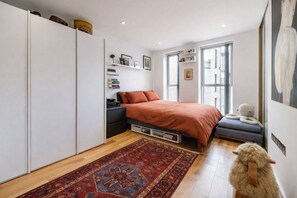 2 soverom, strykejern/-brett, wi-fi og sengetøy