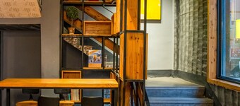 Tianmen Mountain Loft Art Inn