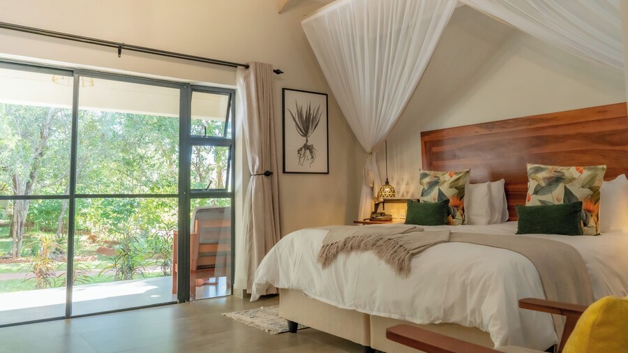 Kasambabezi Lodge