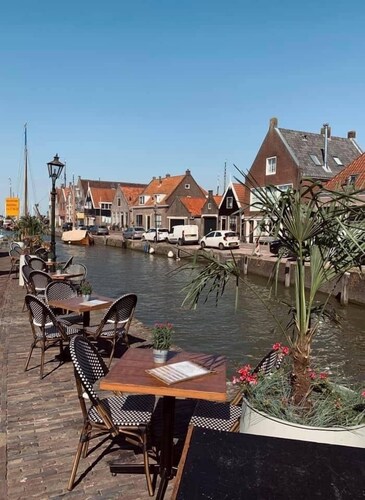 Houseboat Tomio NS001