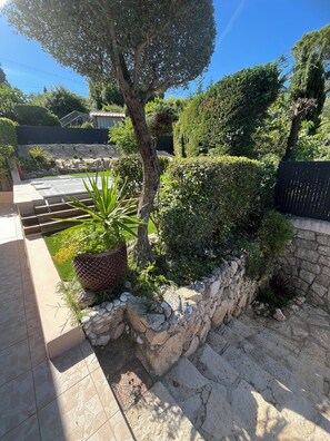 Jardines del alojamiento