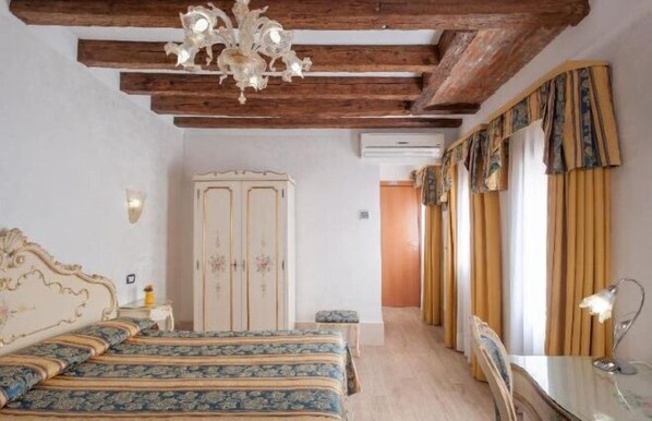 Cots/infant beds - Hotel Il Mercante di Venezia (Venice)