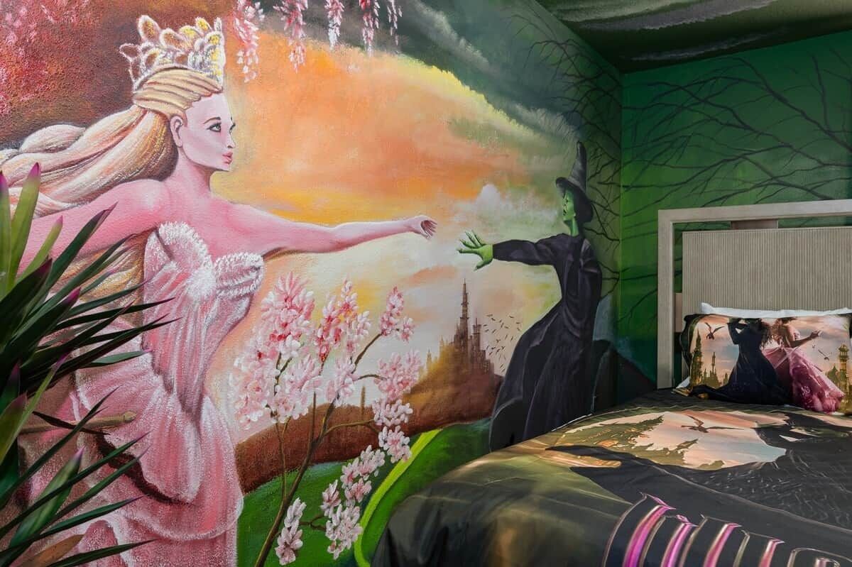 9 chambres, coffres-forts dans les chambres, fer et planche à repasser