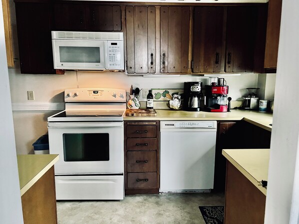 Microwave, oven, stovetop, dishwasher
