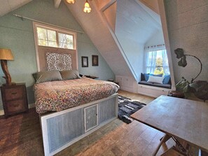 3 makuuhuonetta, silitysrauta/-lauta, Wi-Fi, vuodevaatteet