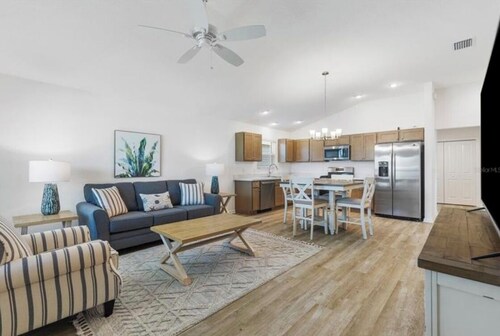 Charming 2-Bedroom, 2-Bath Villa in Newell Village