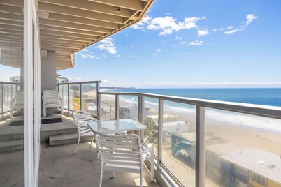 Rio del Mar Paradise with sweeping oceanviews!