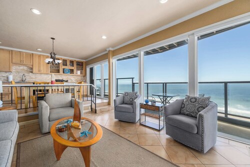 Rio del Mar Paradise with sweeping oceanviews!