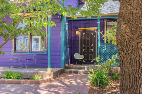 Charming 5 BD Victorian House by Beach Boardwalk