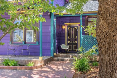 Charming 5 BD Victorian House by Beach Boardwalk