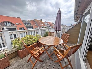 Apartment | Balcony - Duplex in Knokke Near North Sea Beach (Knokke-Heist)