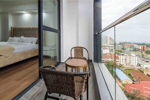 2 quartos, ferros/tábuas de passar roupa, Wi-Fi, roupa de cama