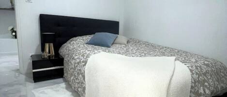 1 sovrum, strykjärn/strykbräda, resesäng och gratis wi-fi