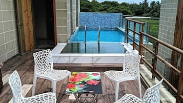 Standard Single Room, Balcony, Pool View | Terrace/patio