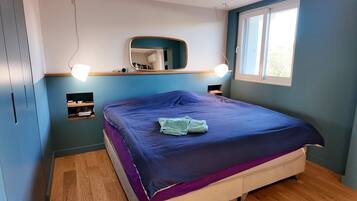 2 bedrooms, WiFi, bed sheets