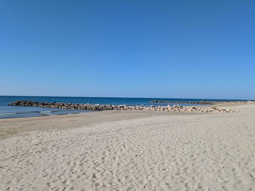 2BR Terrace SEA VIEW I Parking I Air-Cond.