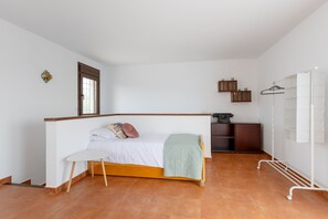 4 slaapkamers, gratis babybedden, beddengoed