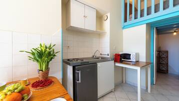 Réfrigérateur, micro-ondes