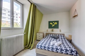 4 chambres, fer et planche à repasser, Wi-Fi, draps fournis