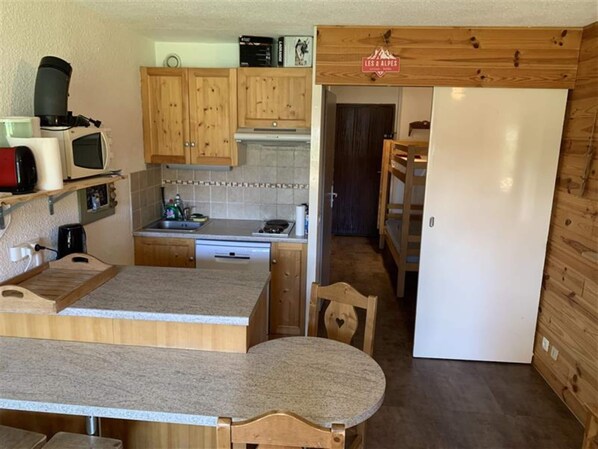 Private kitchen - Mountain Escape in Les Deux Alpes (Les Deux Alpes)