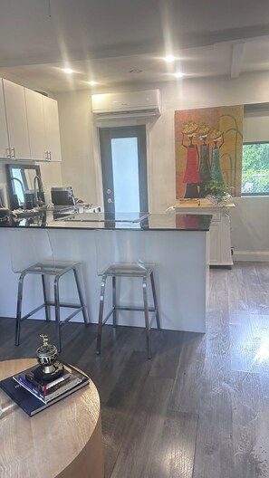 Mikrowelle, Ofen, Herdplatte