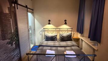 Classic-Studio, Blick auf den Innenhof | Bügeleisen/Bügelbrett, kostenloses WLAN