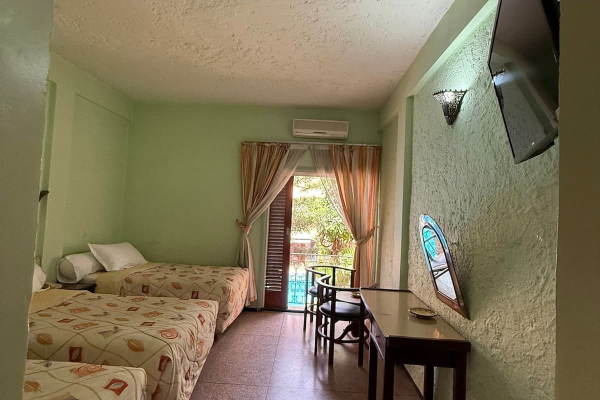 Triple Room | Egyptian cotton sheets, premium bedding, minibar, laptop workspace