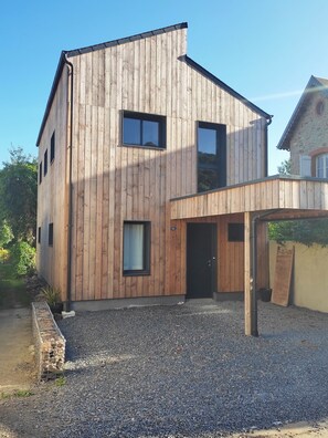 Exterior - Gite 400 metres from the sea (Saint-Jean-le-Thomas)