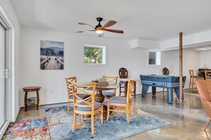 Spielezimmer