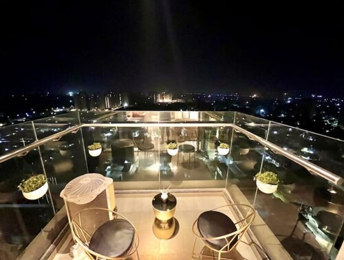 Luxe heaven Heights 15th Patio