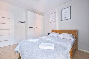 Apartamento Confort, balcón | Tabla de planchar con plancha y wifi gratis