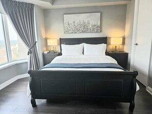 2 quartos, ferros/tábuas de passar roupa, Wi-Fi, roupa de cama