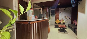 Meja sambut tetamu