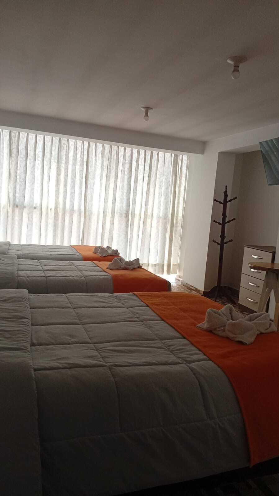 Classic Quadruple Room | Desk, free WiFi, bed sheets