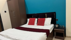 Deluxe Double Room | Free WiFi