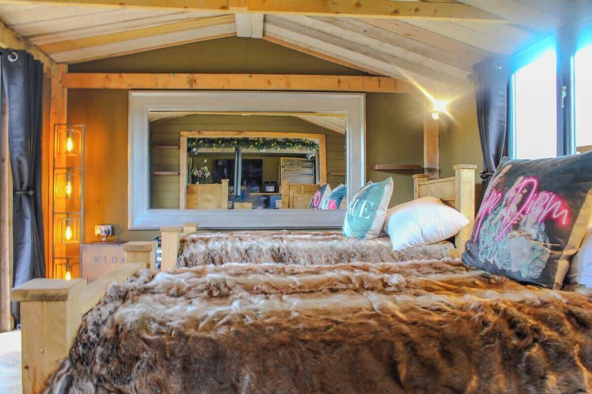 1 多间卧室、WiFi、床单