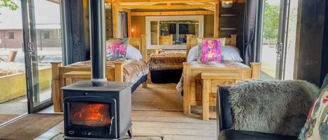 1 室のベッドルーム、WiFi、ベッドシーツ