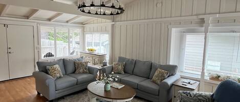 Smart TV, videojuegos, libros, estéreo