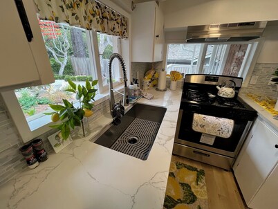 Charming 3-bed home in Carmel-by-the-Sea; Pet Friendly & Near Everything Carmel!