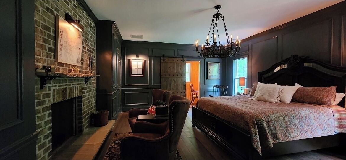 3 bedrooms, desk, travel crib, free WiFi