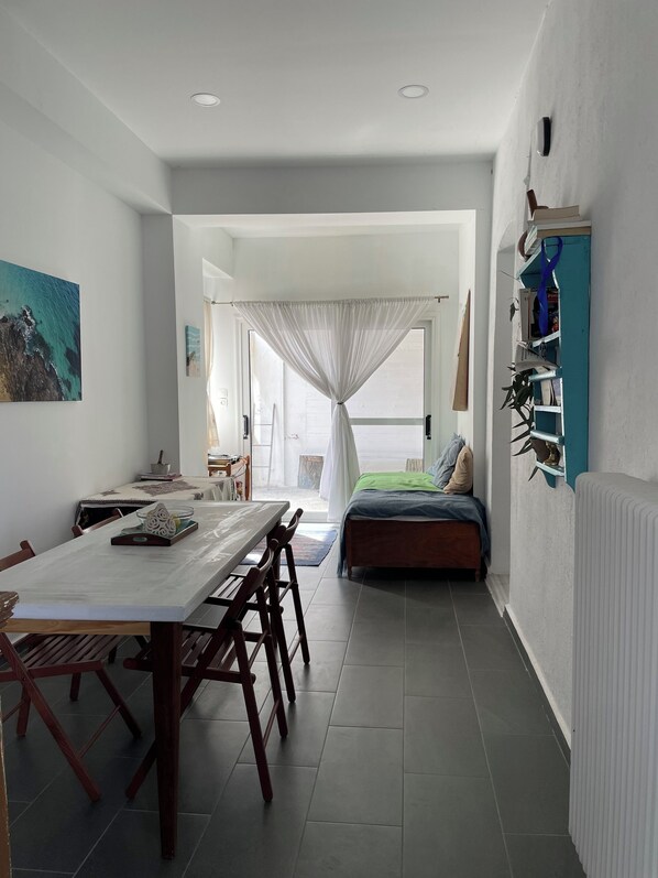 Interior - Renovated family house in Ikaria boosting 4-bedrooms, mountain and sea views (Evdilos)